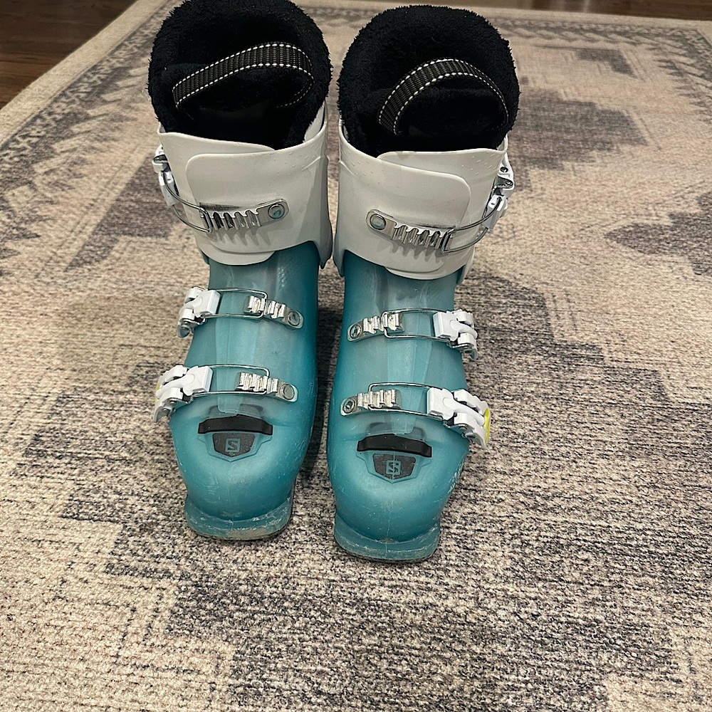 Salomon F3 Jr. Ski Boots Kids ski boots Mondo 24.5 Aqua Blue and White